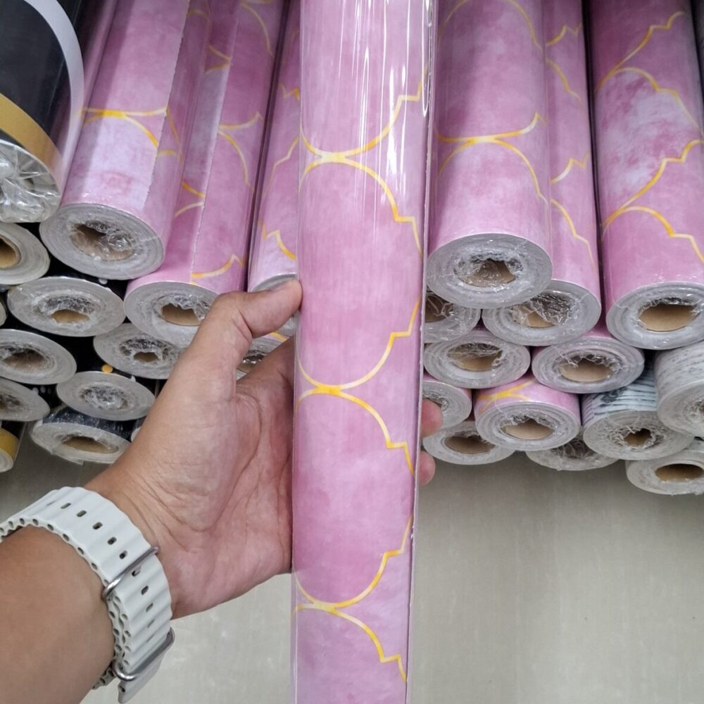 Papel tapiz rosado 10 metros Black Days